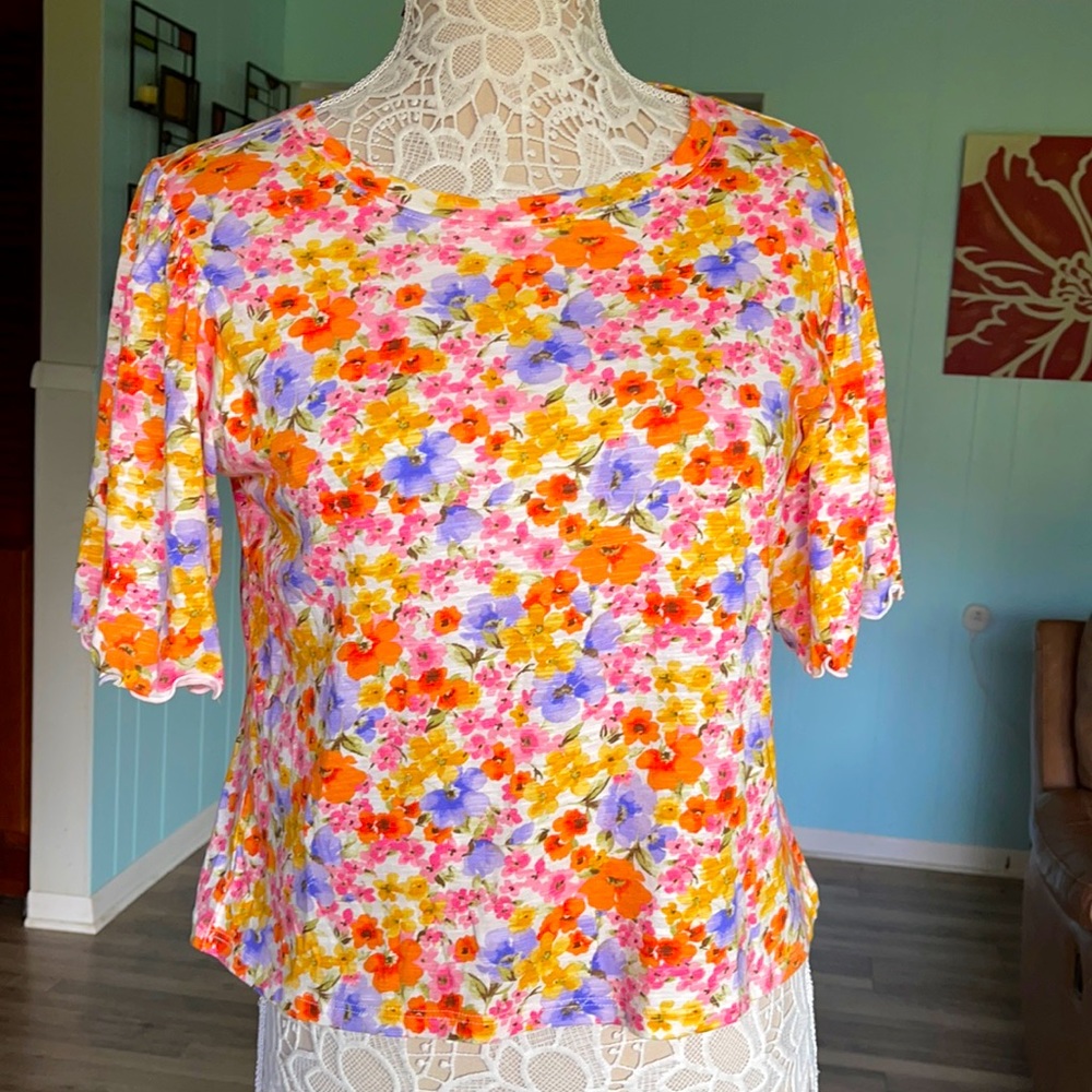 NWOT Forever 21 floral butterfly sleeve top